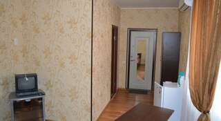 Гостиница V Aleksino Guest house Новороссийск Двухместный номер с 1 кроватью и собственной ванной комнатой-4